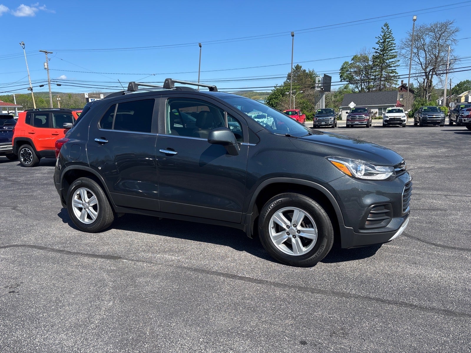 2019 Chevrolet Trax LT in Nightfall Gray Metallic (G7q) — front three-quarter view